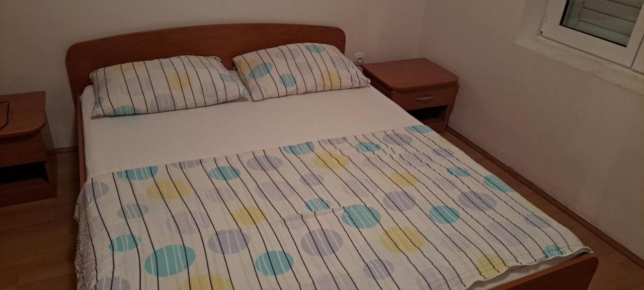 Apartment Sodan 72 Omiš Eksteriør bilde
