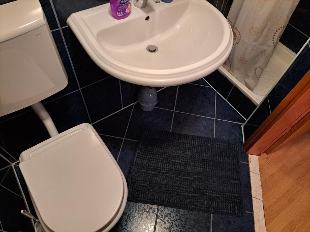 Apartment Sodan 72 Omiš Eksteriør bilde