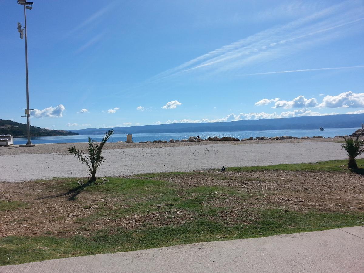 Apartment Sodan 72 Omiš Eksteriør bilde