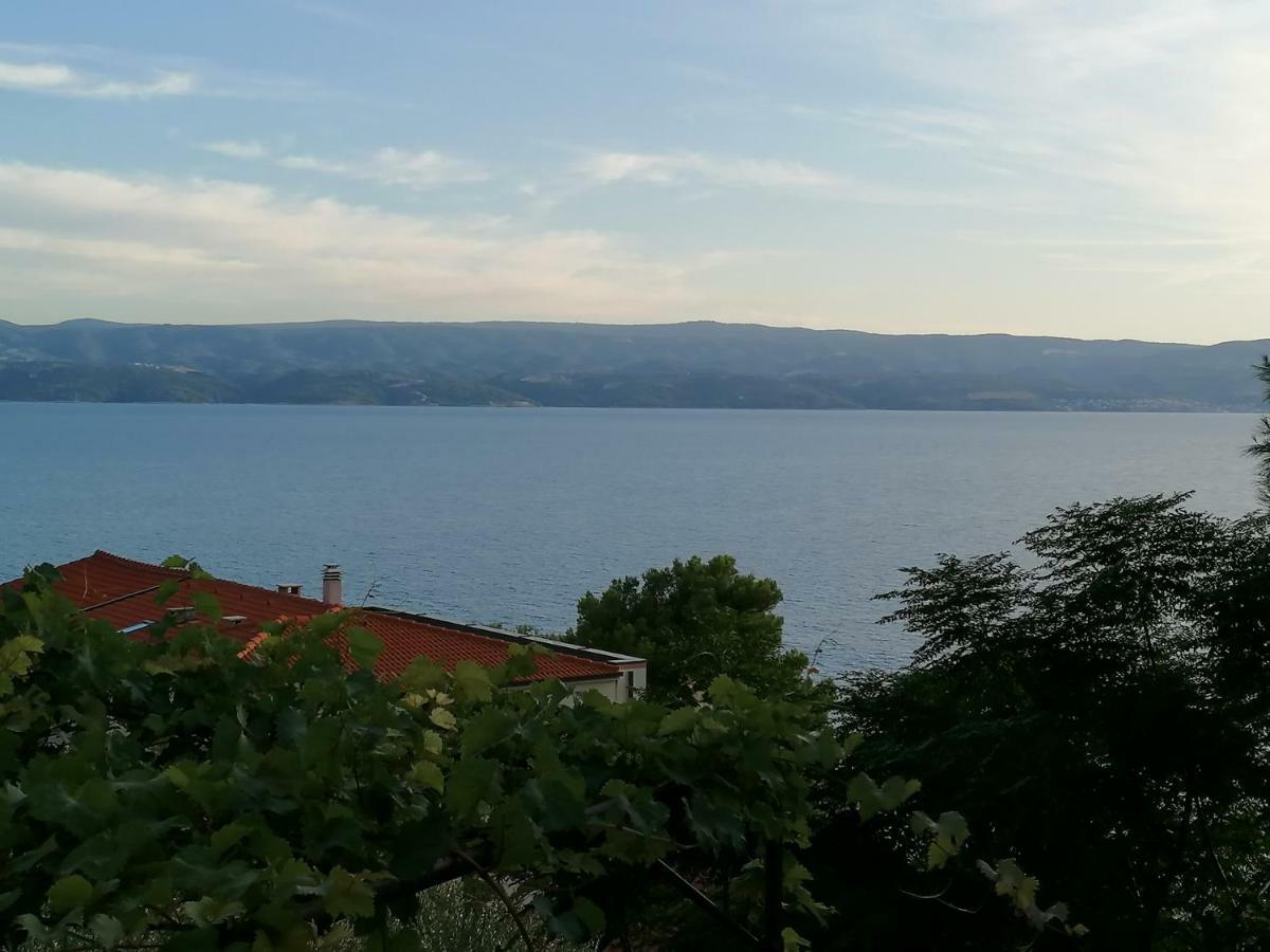 Apartment Sodan 72 Omiš Eksteriør bilde